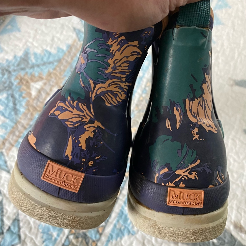 Muck boot shorties